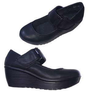 St. John’s Bay Black Mary Jane Velcro Strap Wedge Shoes Size 6